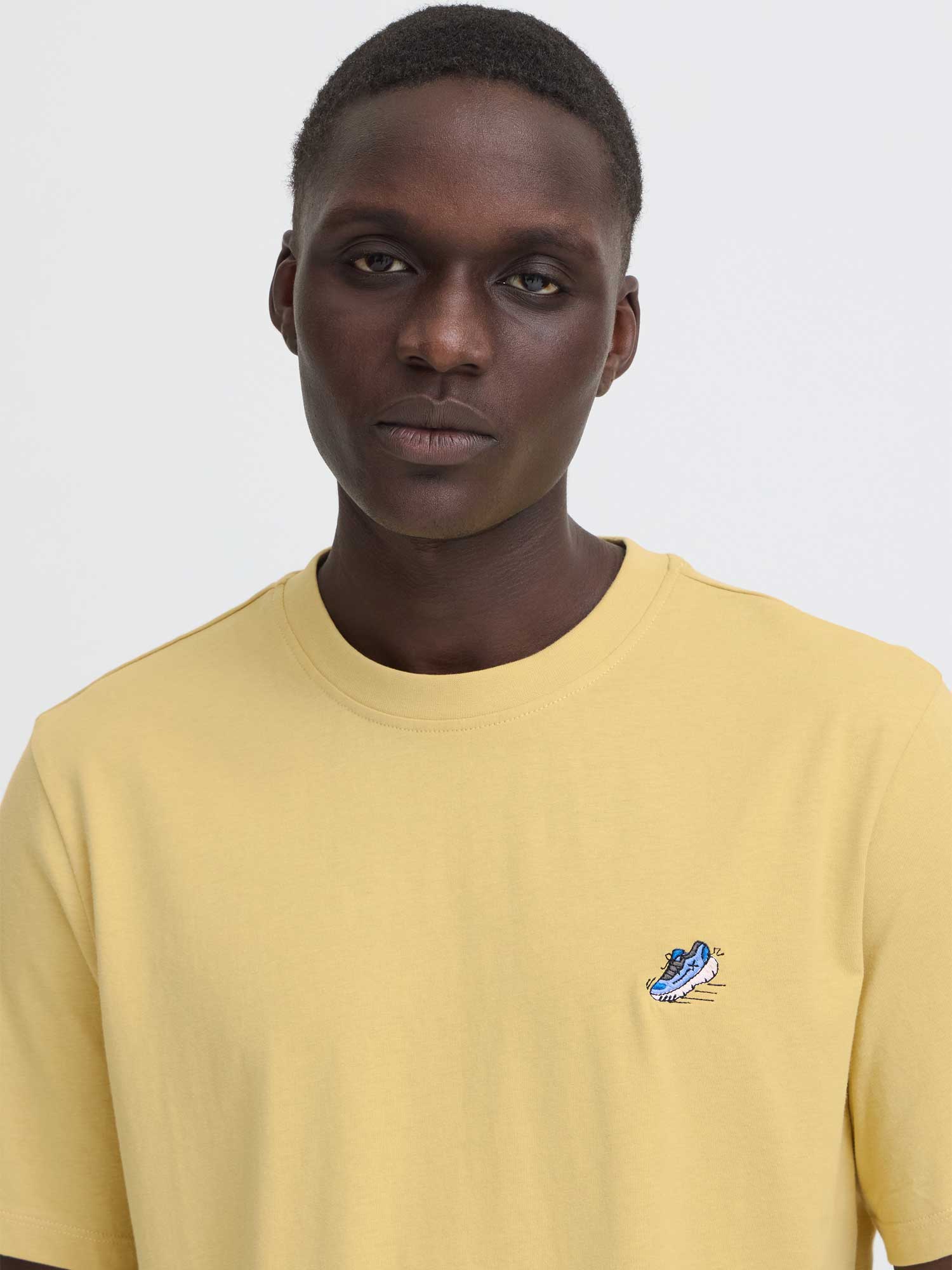 BLEND Тениска BHKENNARD S/S EMB TEE