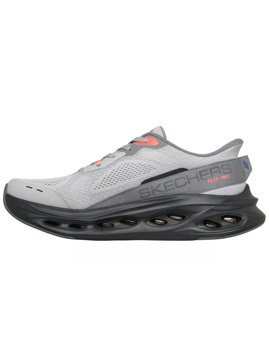 SKECHERS