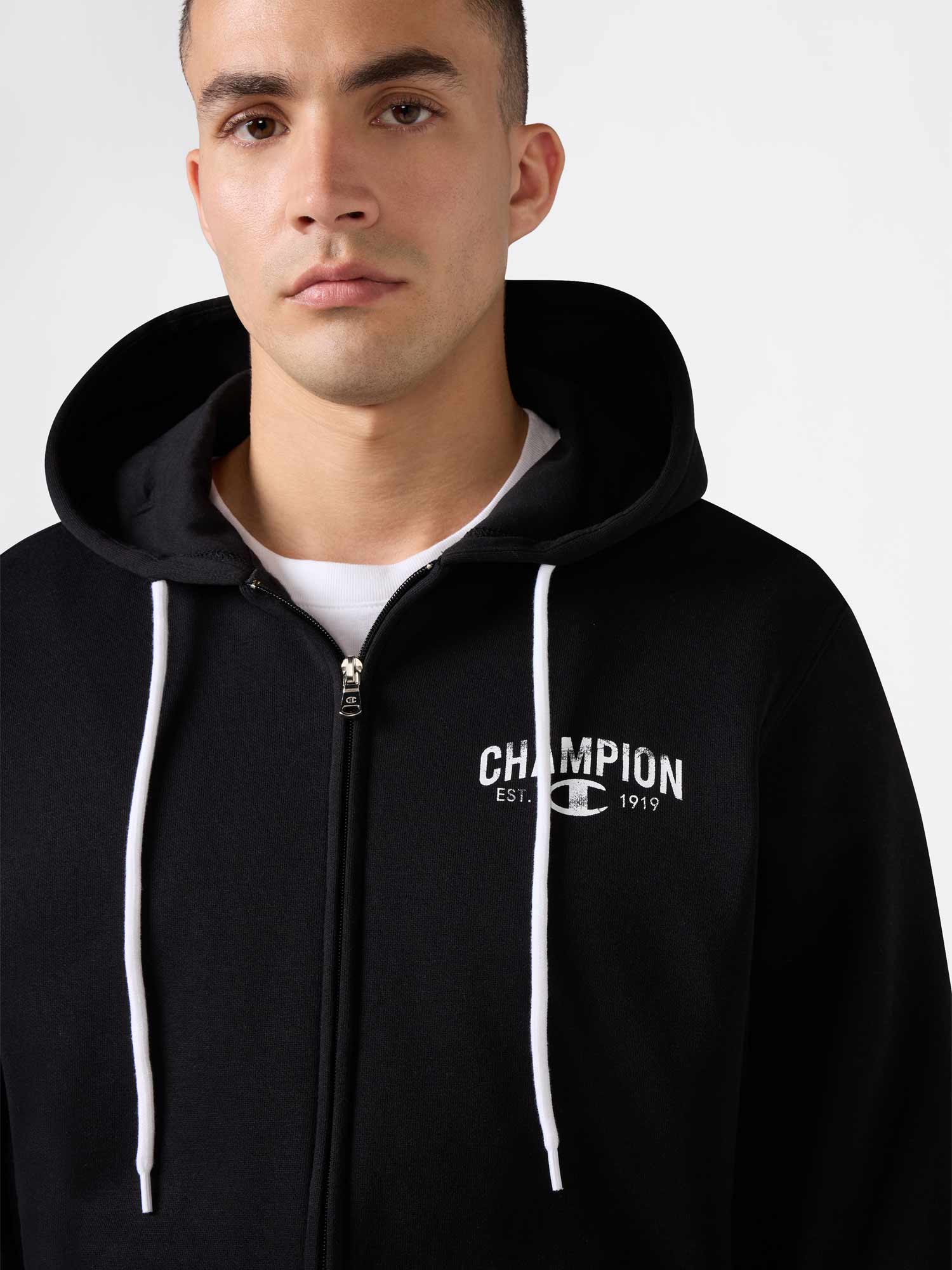 CHAMPION