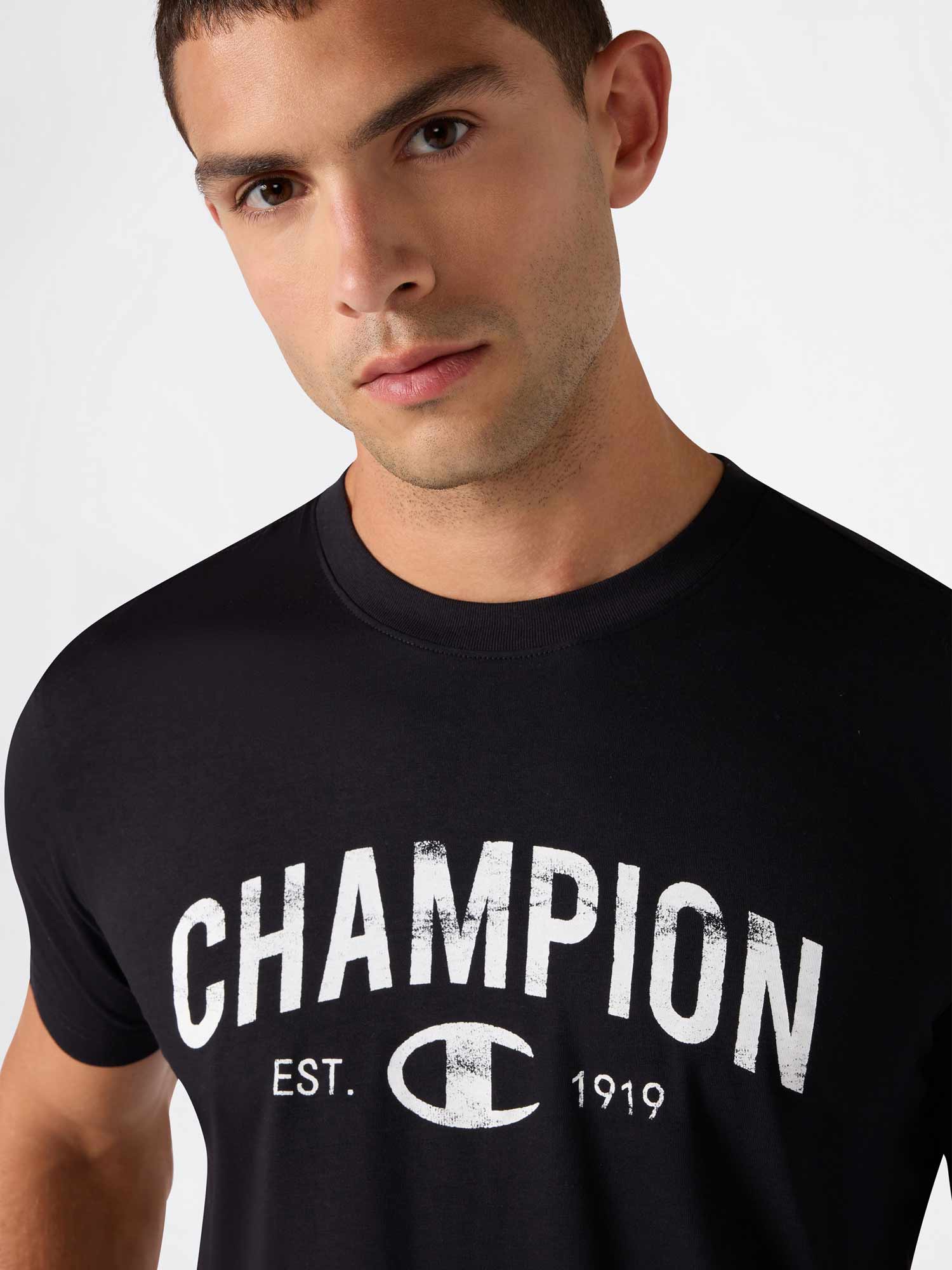 CHAMPION