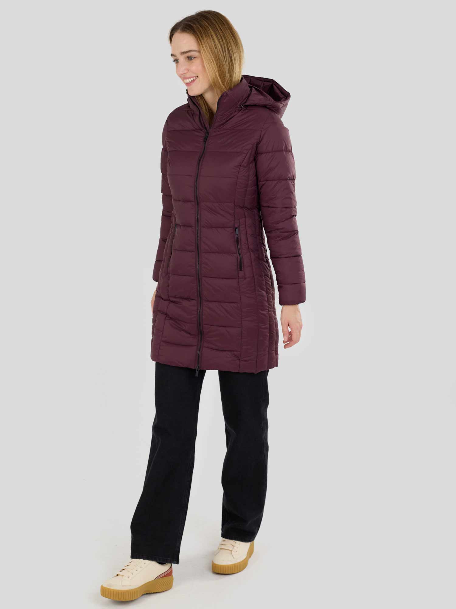 FUNDANGO Яке Lunel