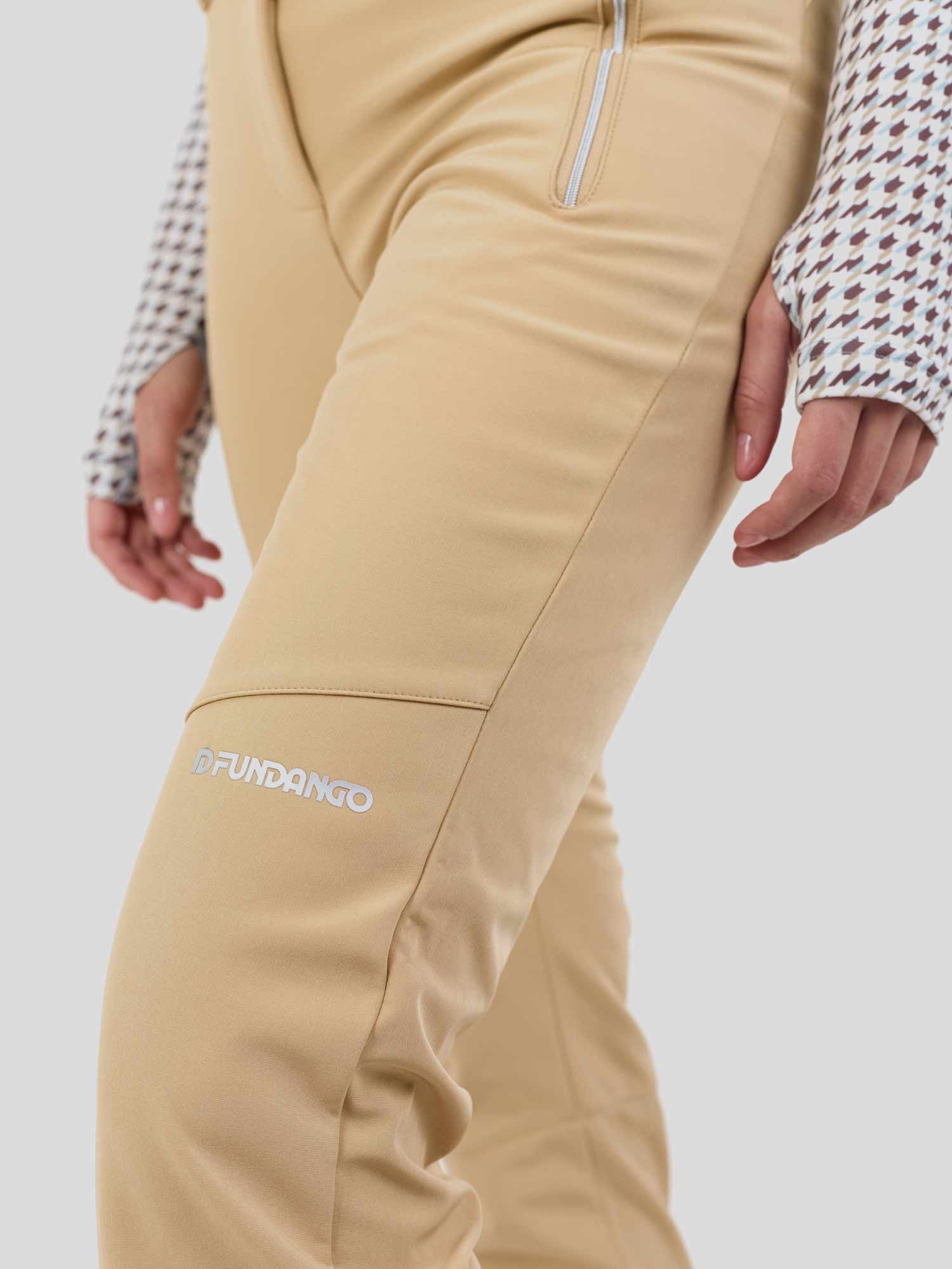 FUNDANGO