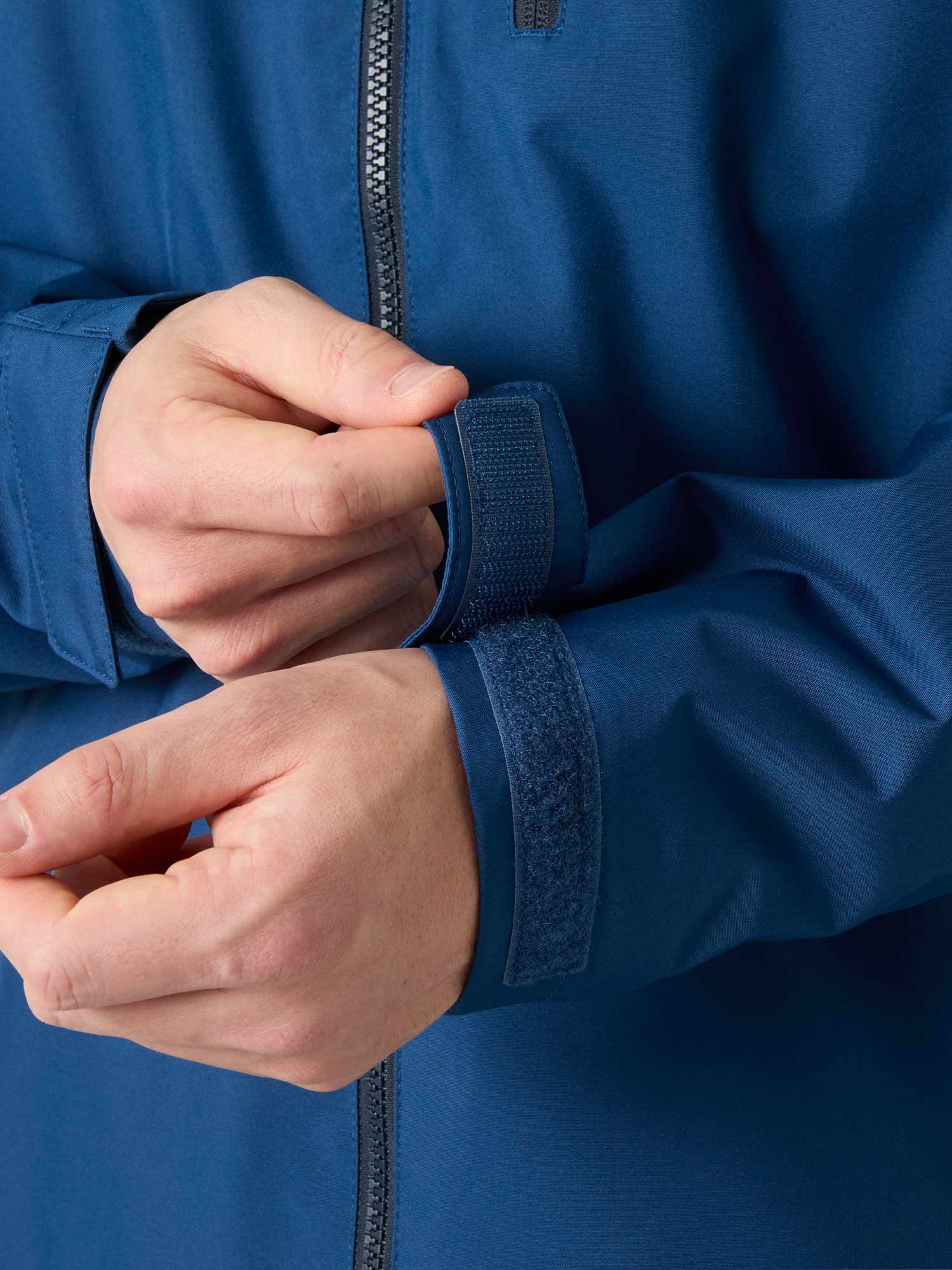 HELLY HANSEN
