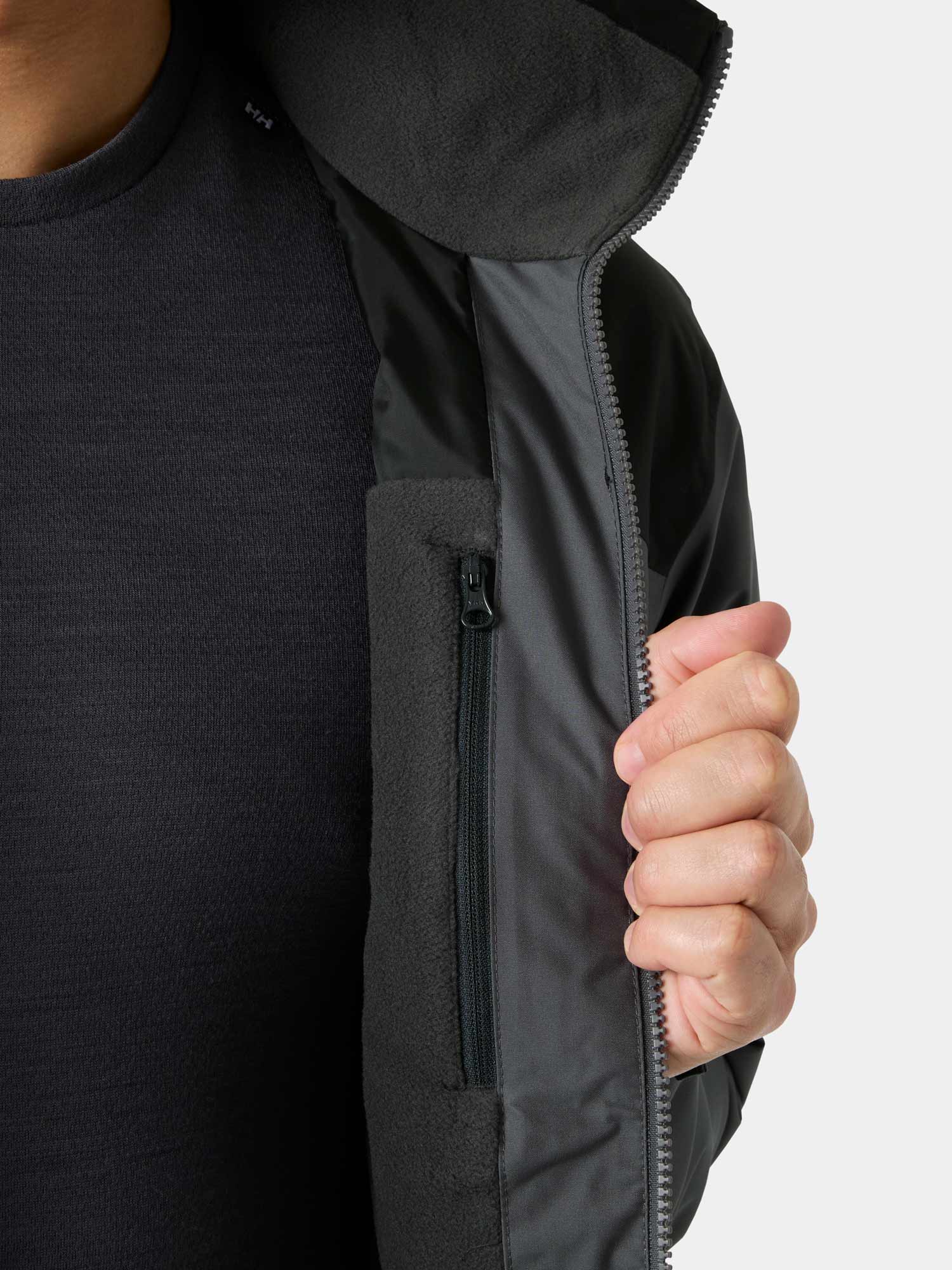 HELLY HANSEN