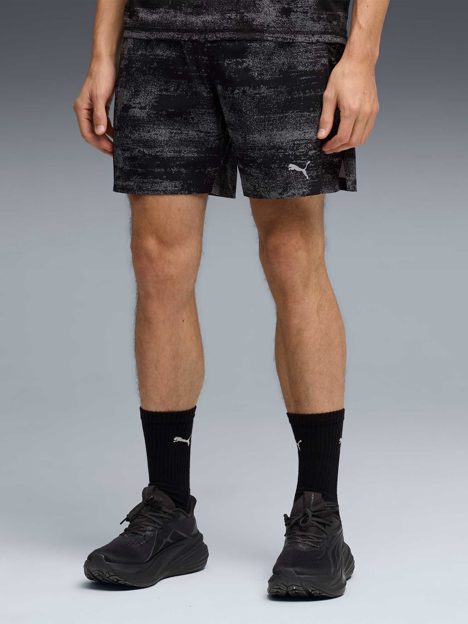 PUMA Къси панталони M Run Velocity AOP 7 Short