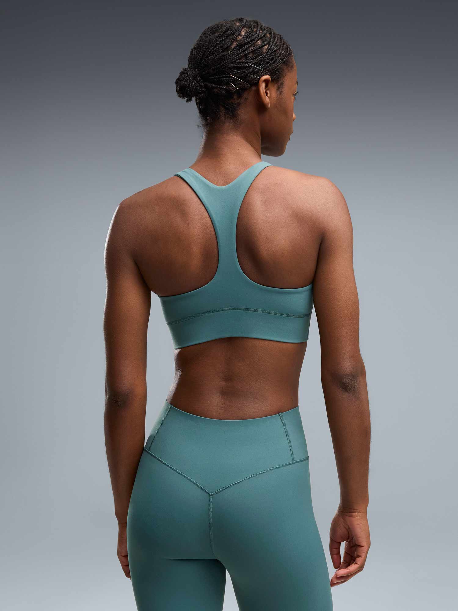 PUMA Спортен сутиен Shapeluxe Bra - Mid