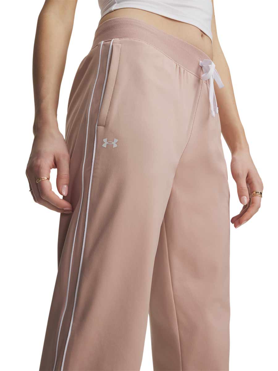 UNDER ARMOUR