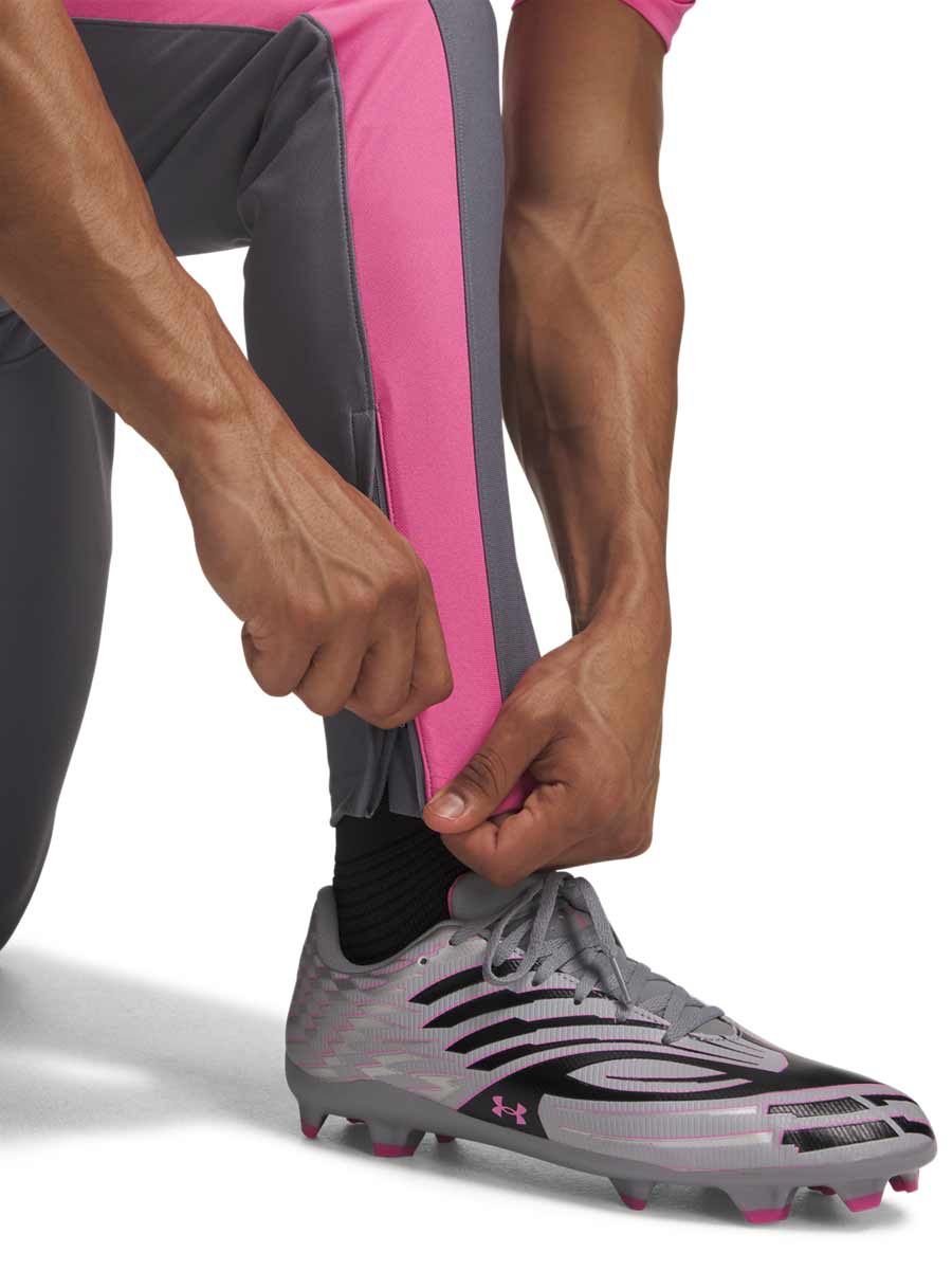UNDER ARMOUR