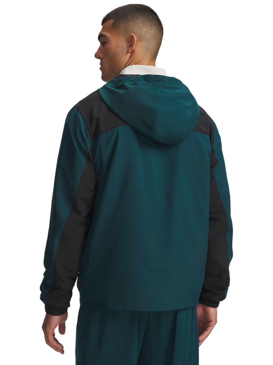 UNDER ARMOUR