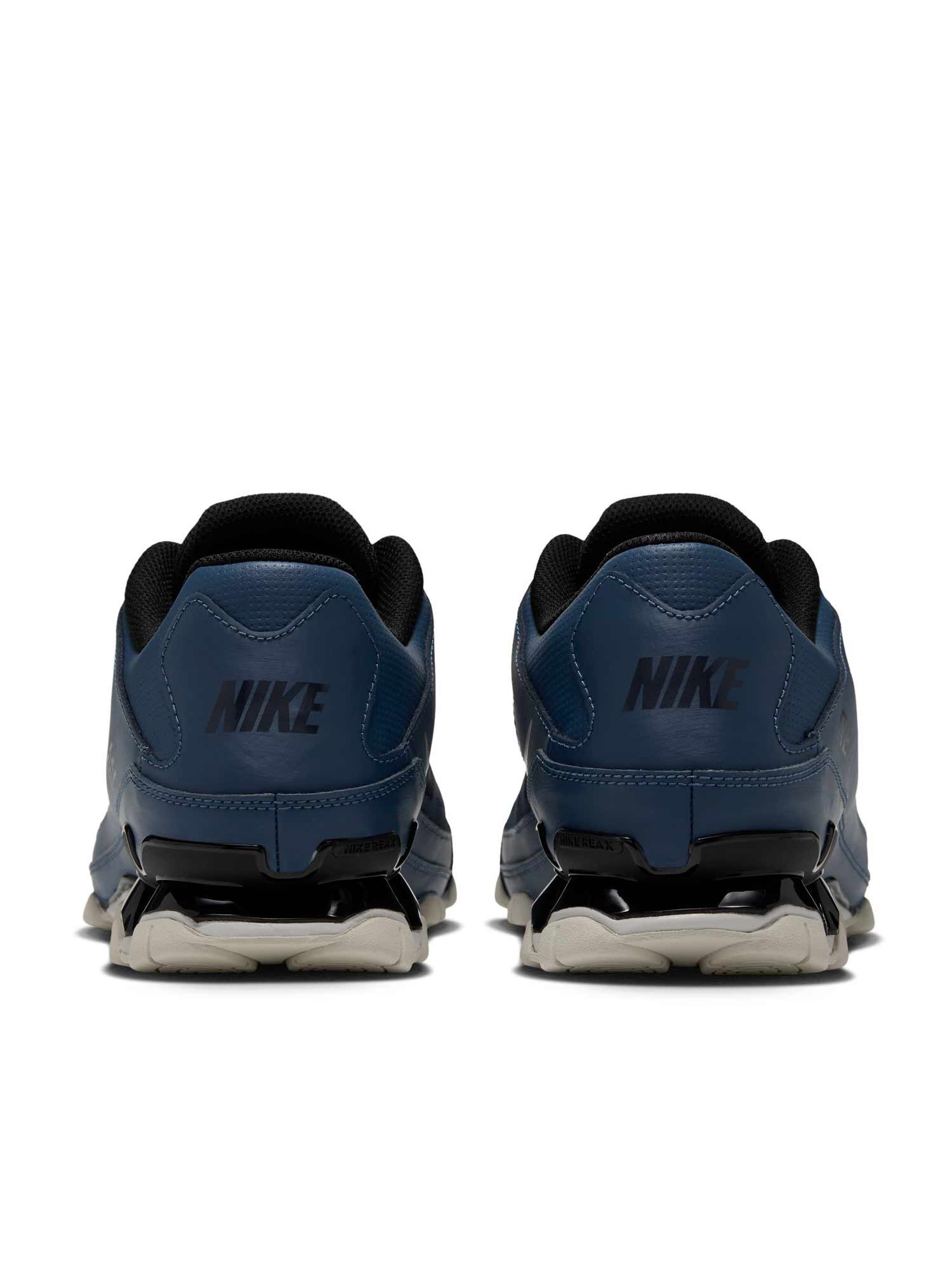NIKE Обувки REAX 8 TR MESH
