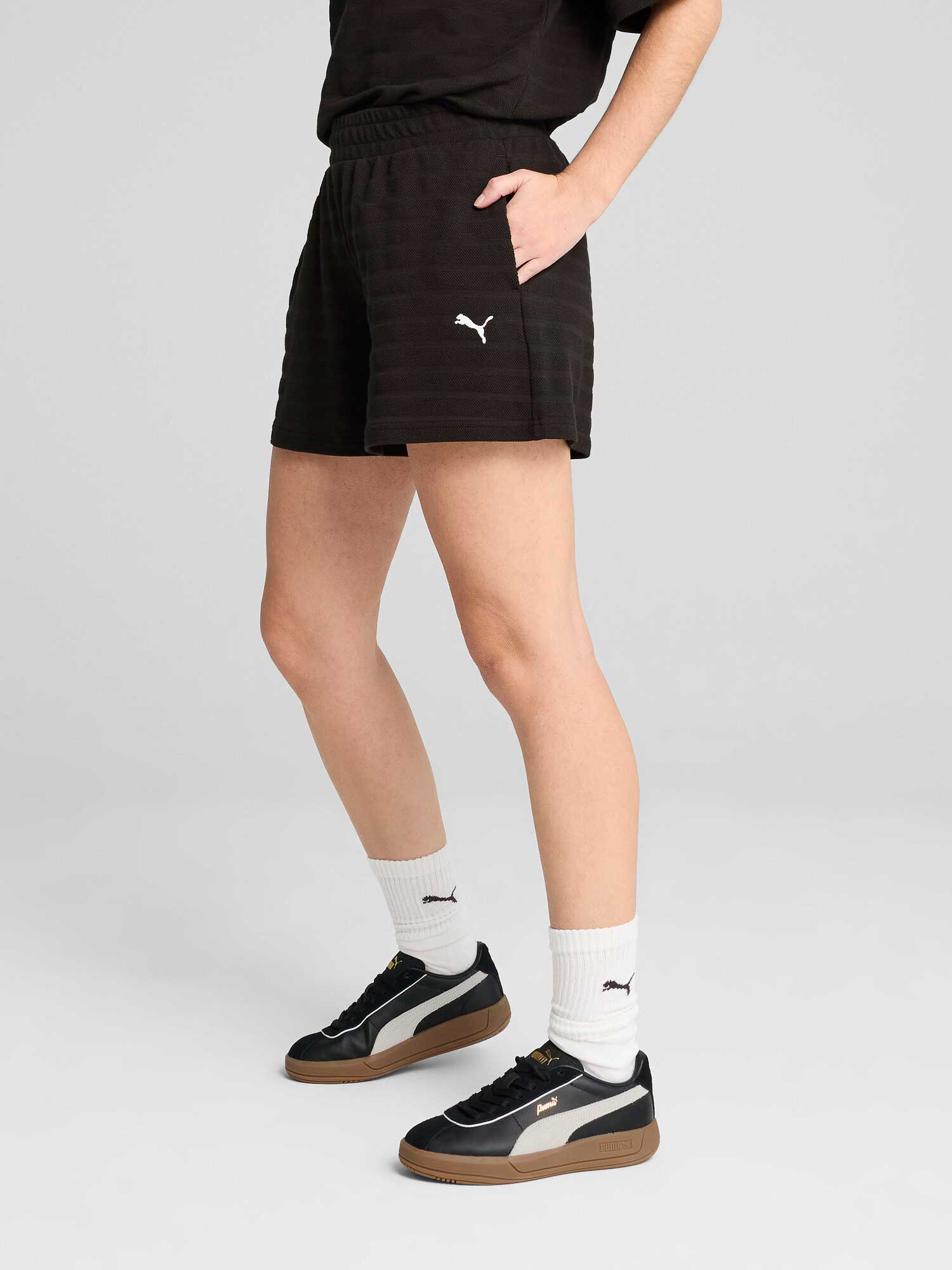 Pantaloni scurti Ess Elevated