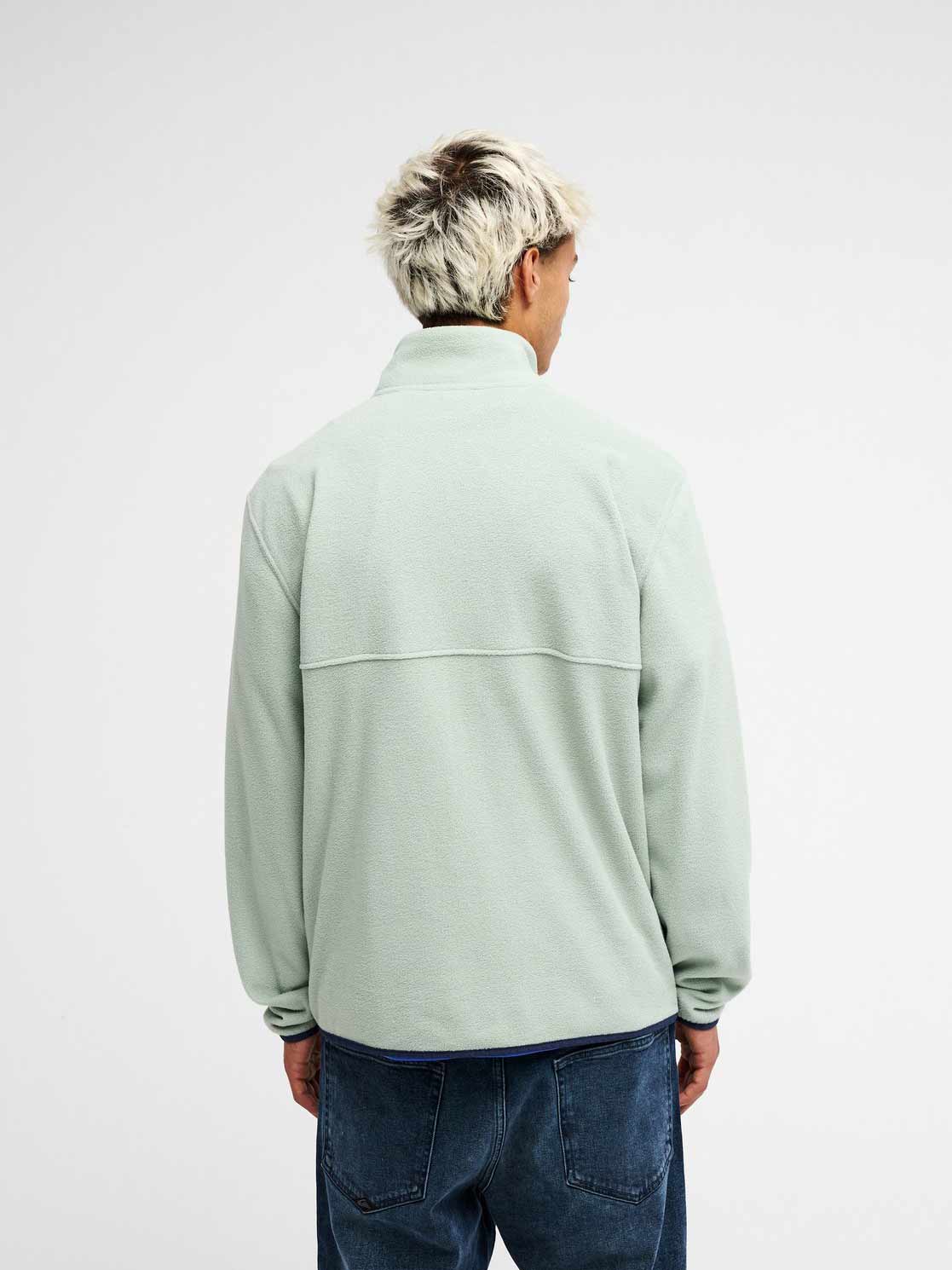 QUIKSILVER