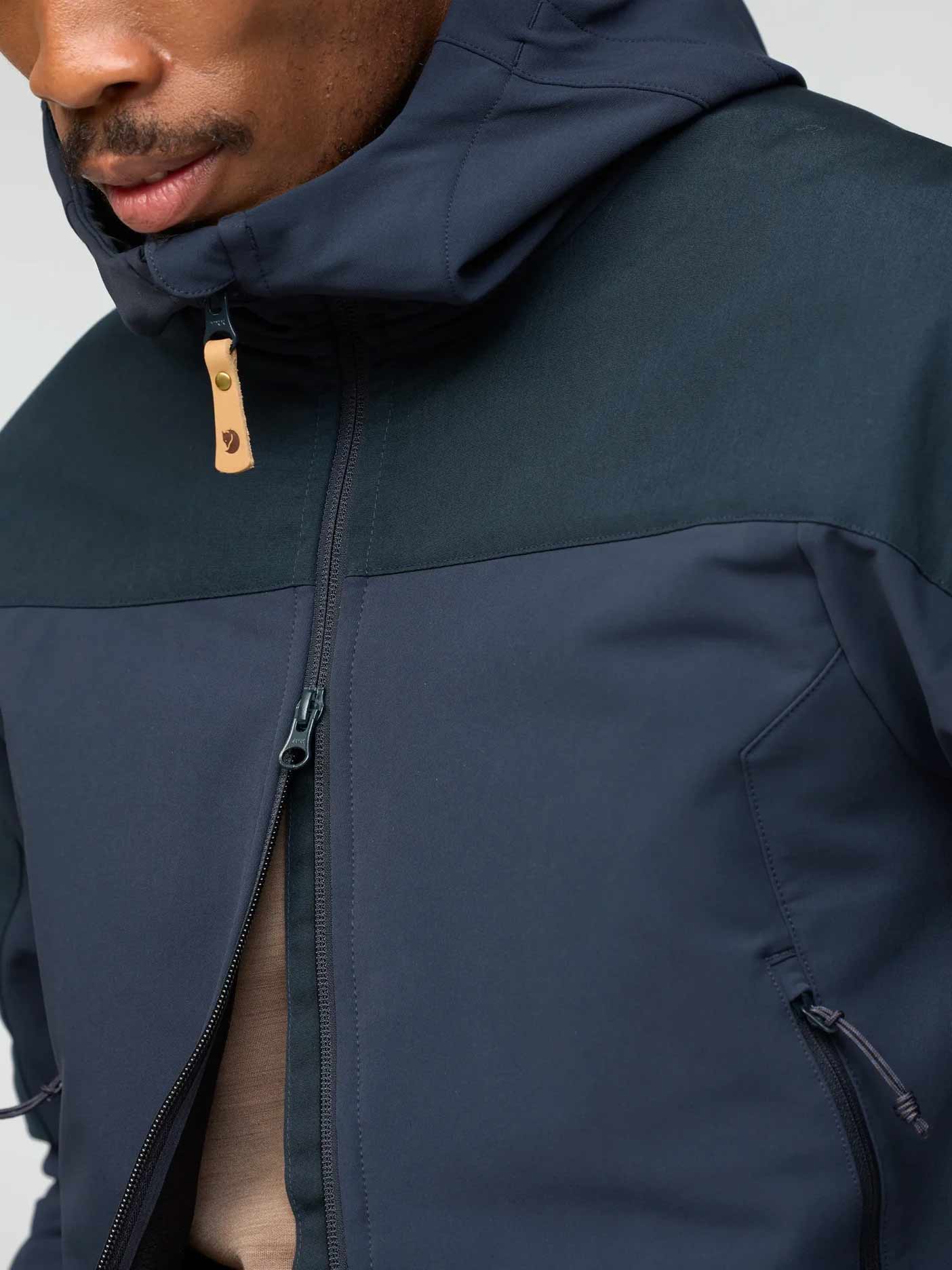 FJALLRAVEN