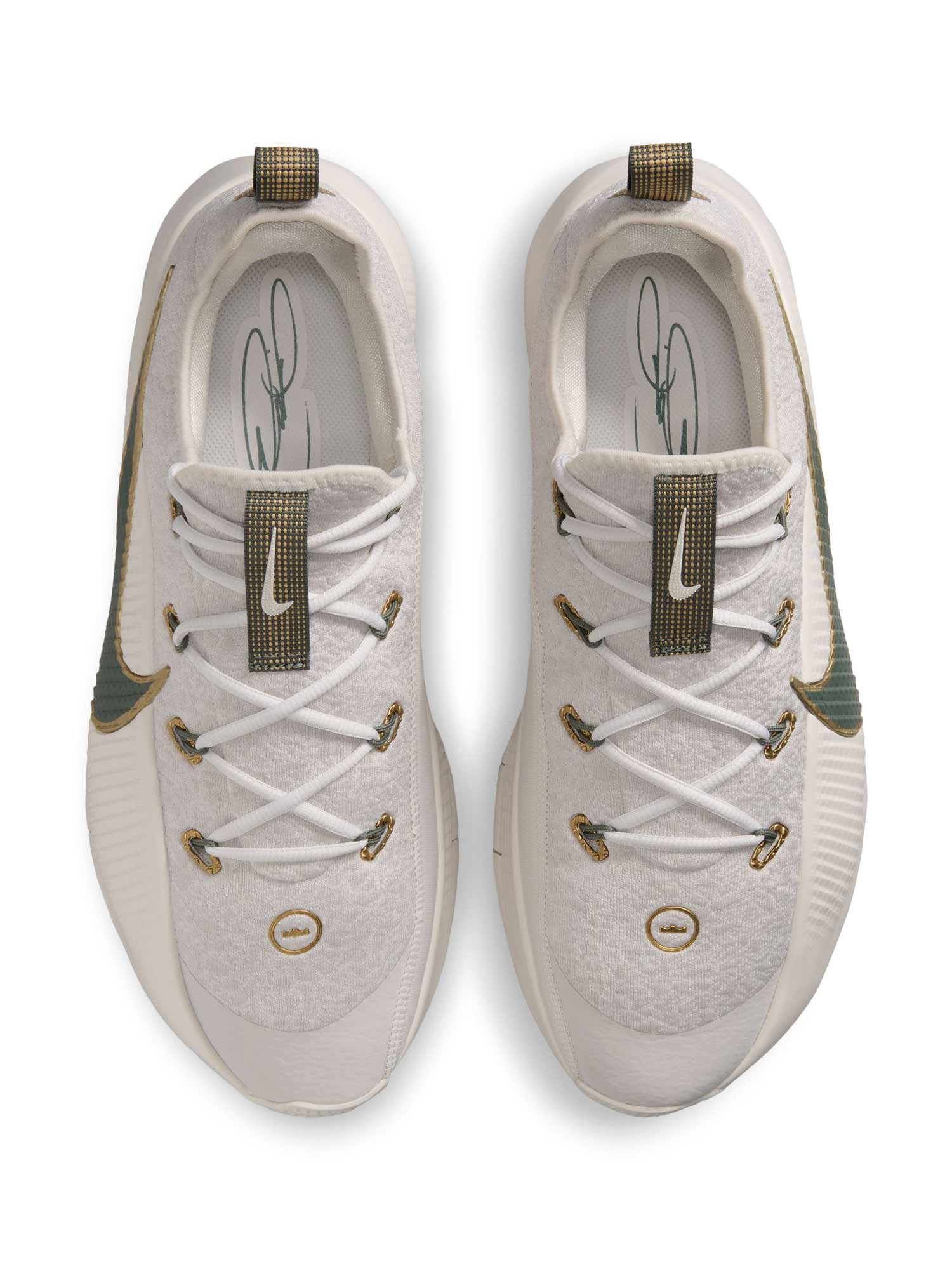 NIKE Обувки LEBRON TR 1