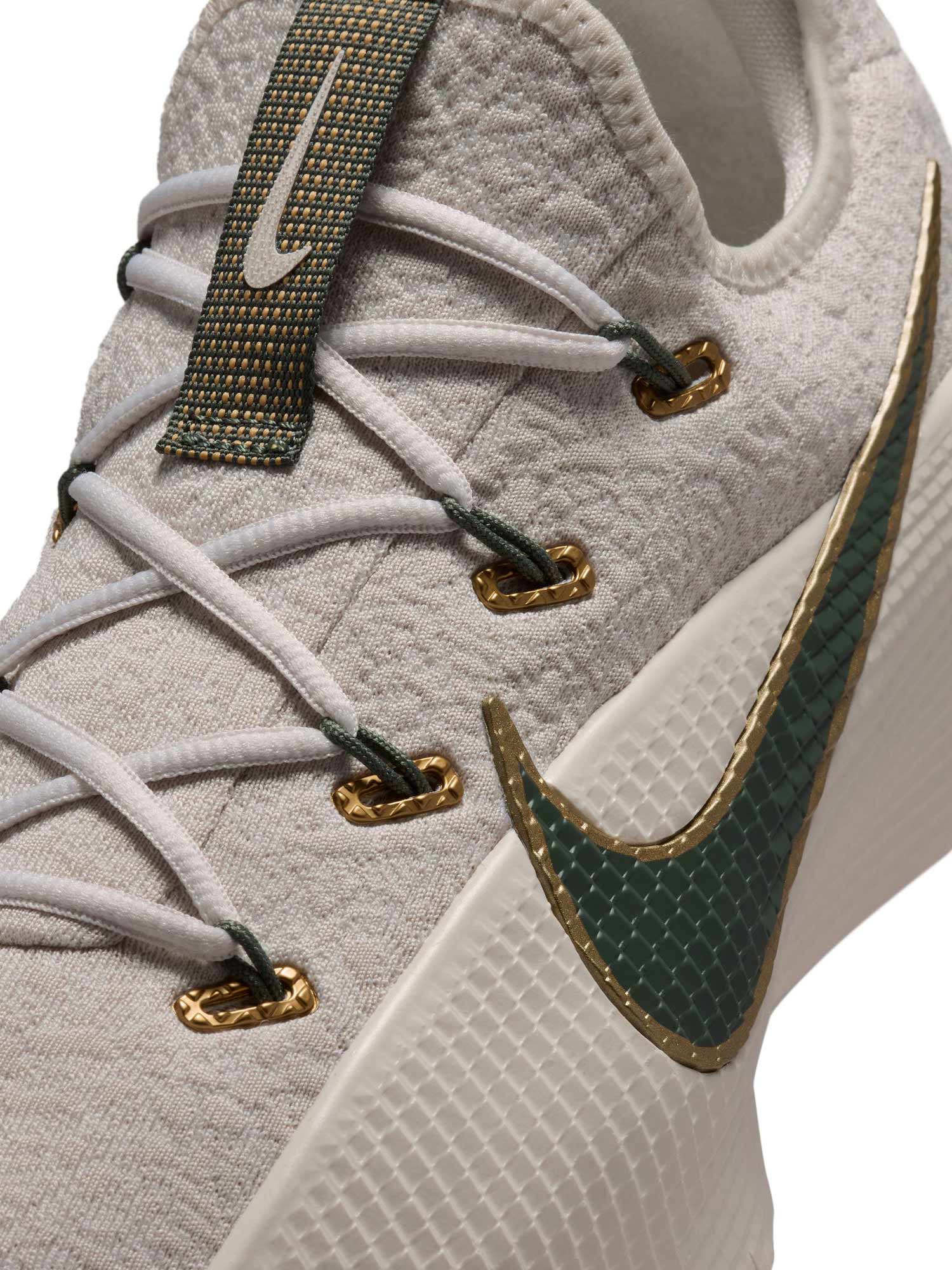 NIKE Обувки LEBRON TR 1
