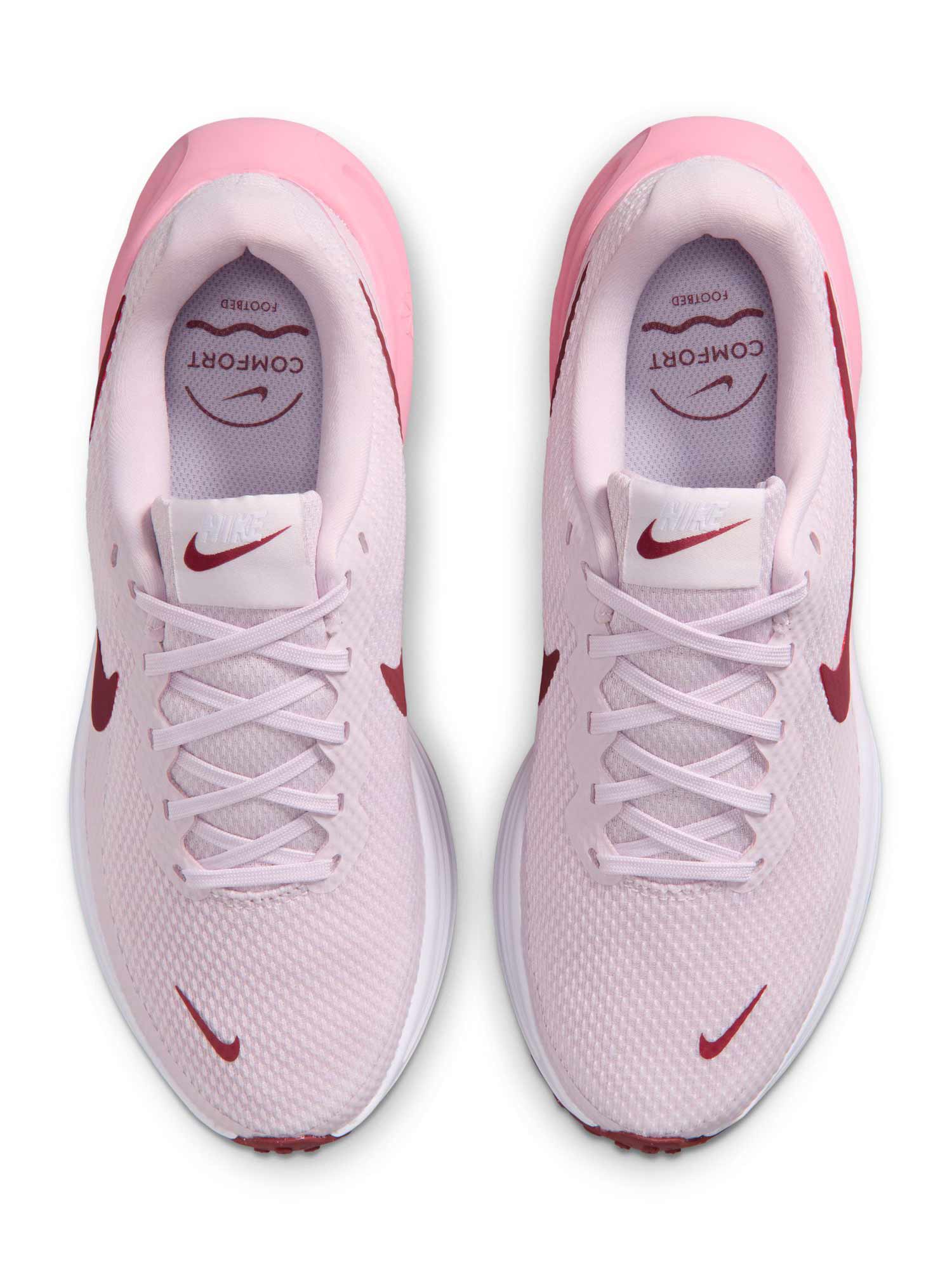 NIKE Обувки W REVOLUTION 8