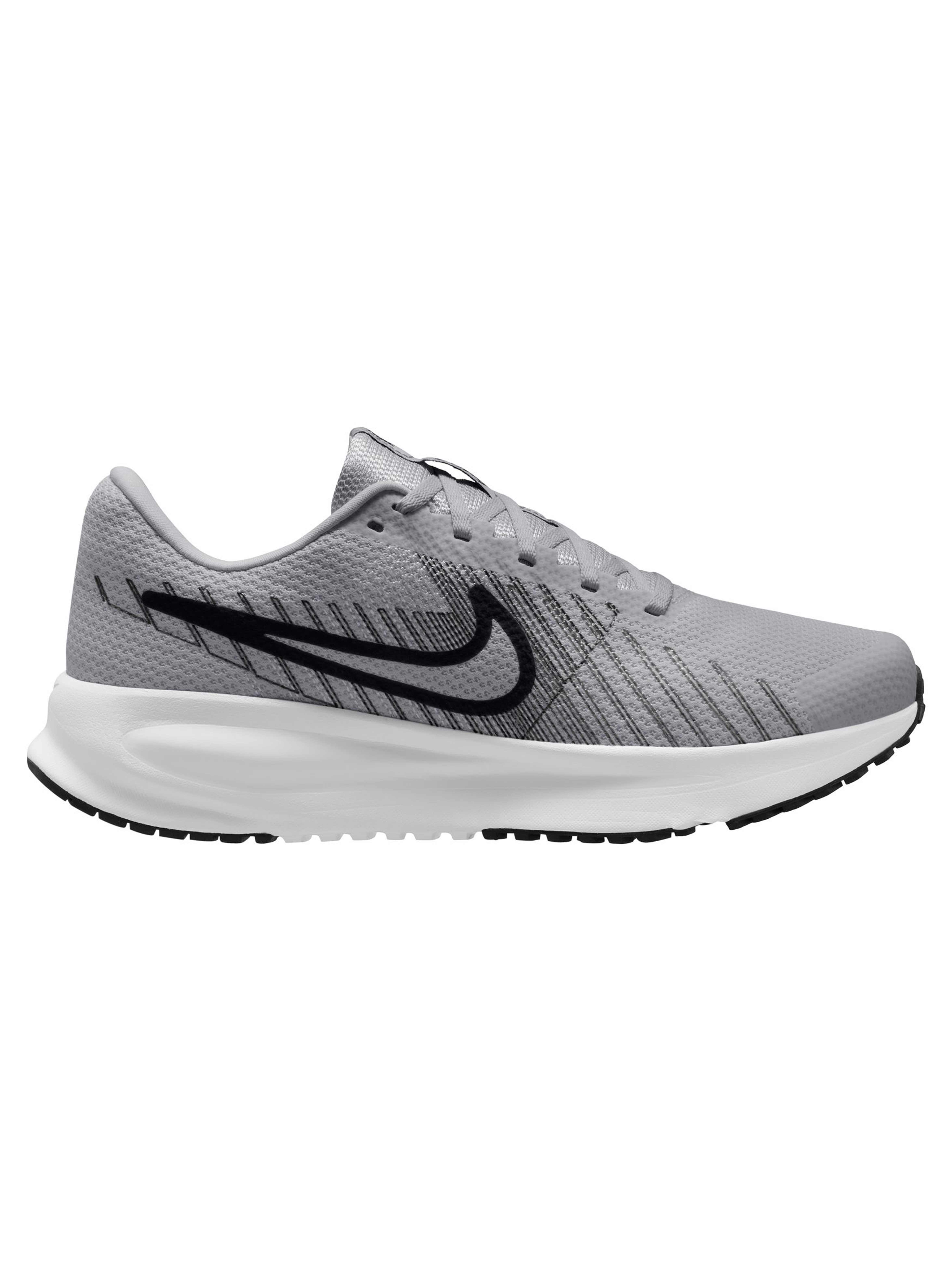 Nou NIKE Run Defy