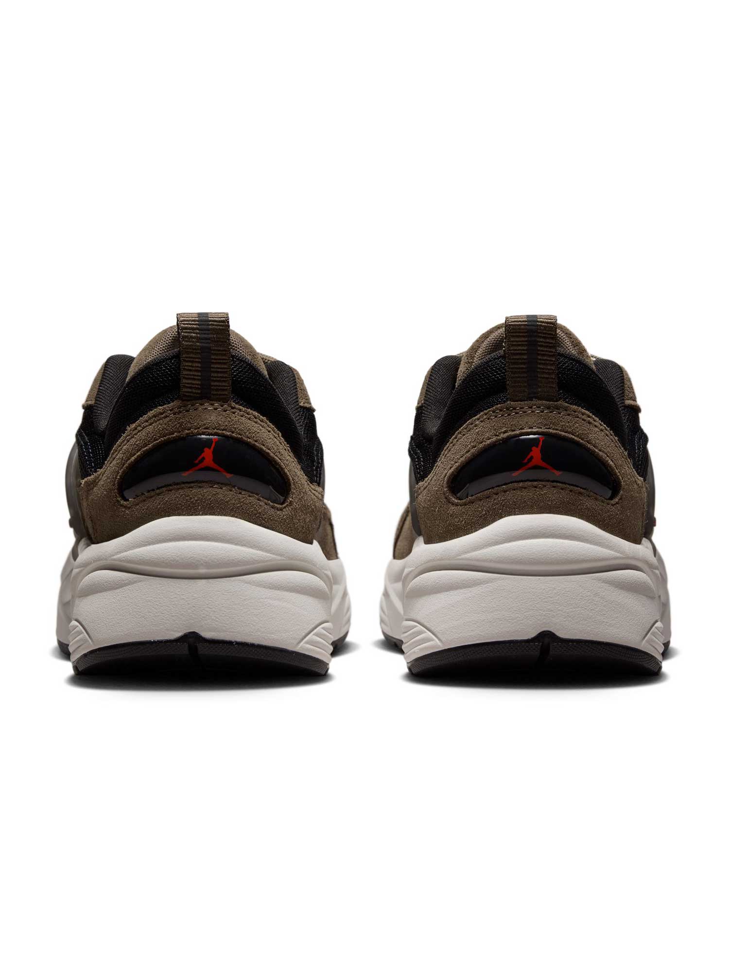 JORDAN Обувки JORDAN TRUNNER O/S