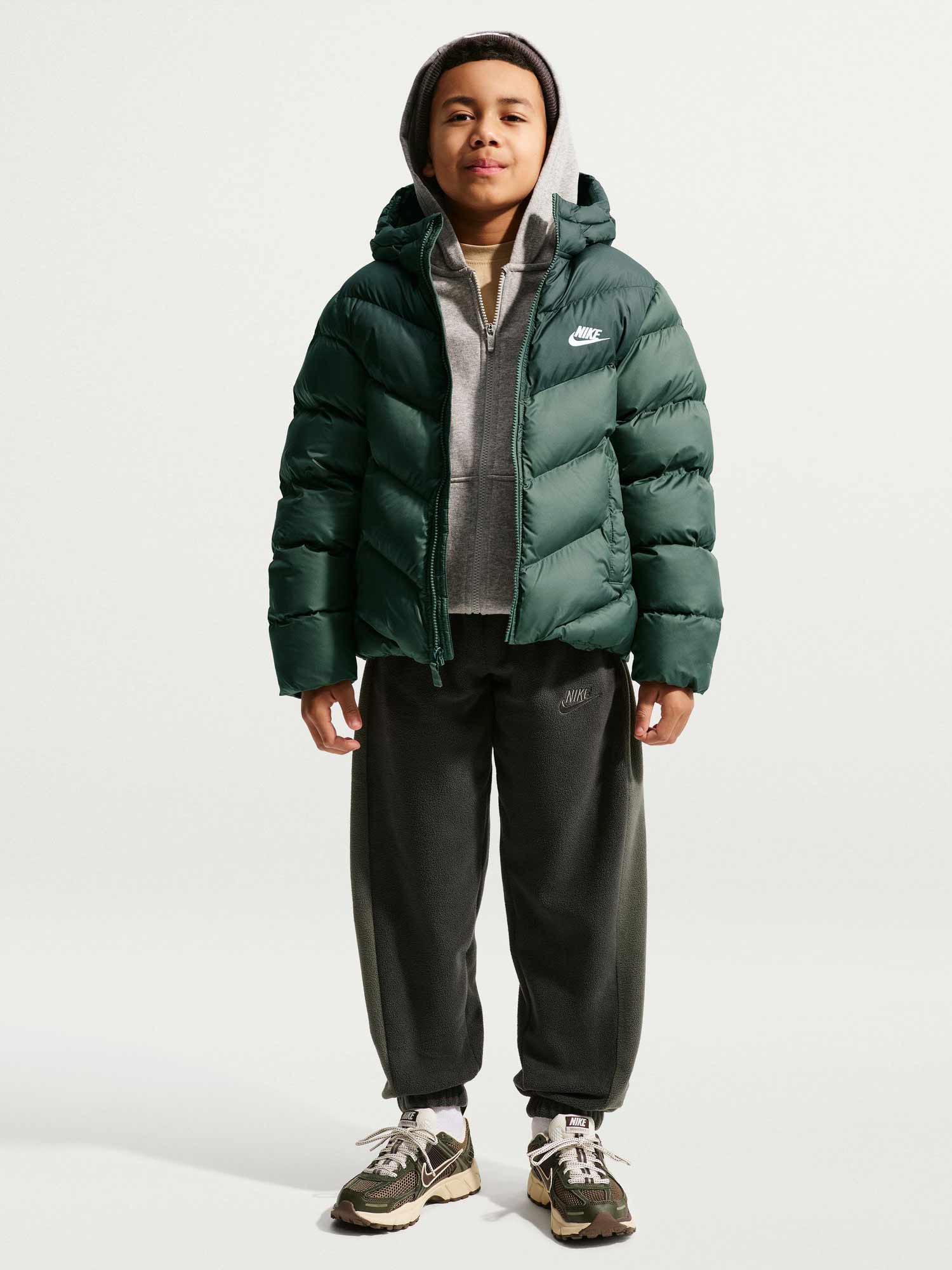 NIKE