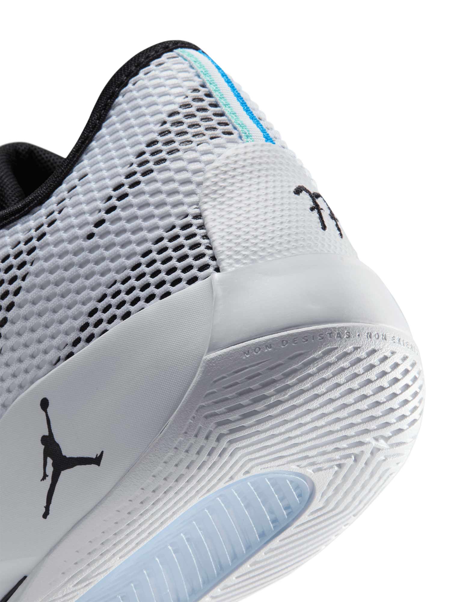 NIKE Обувки JORDAN LUKA 77