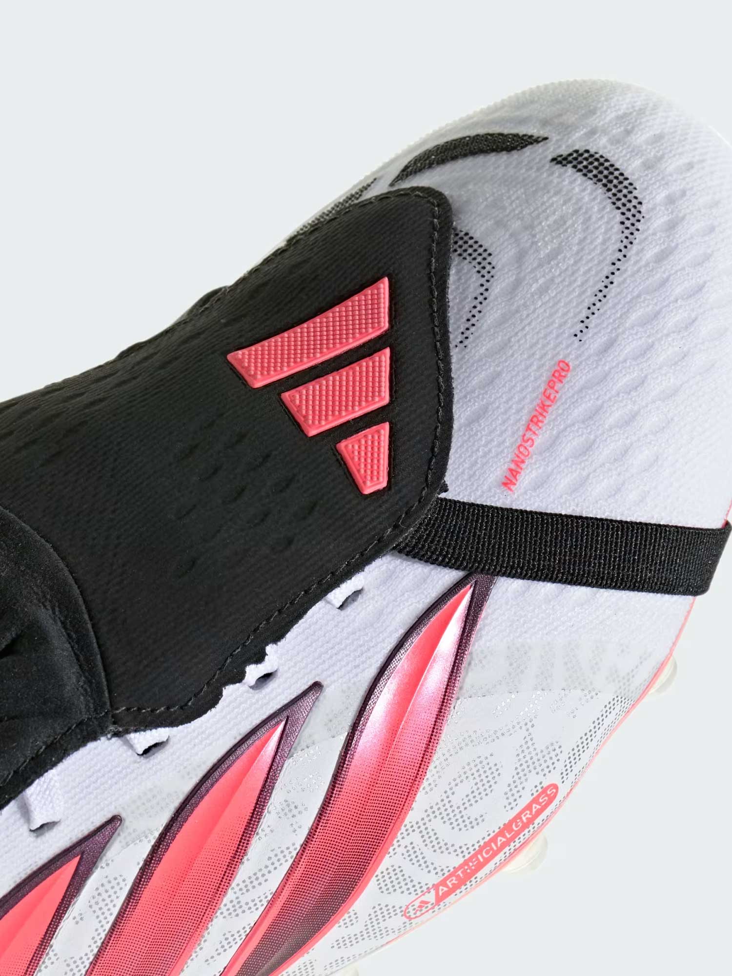 ADIDAS Обувки PREDATOR PRO