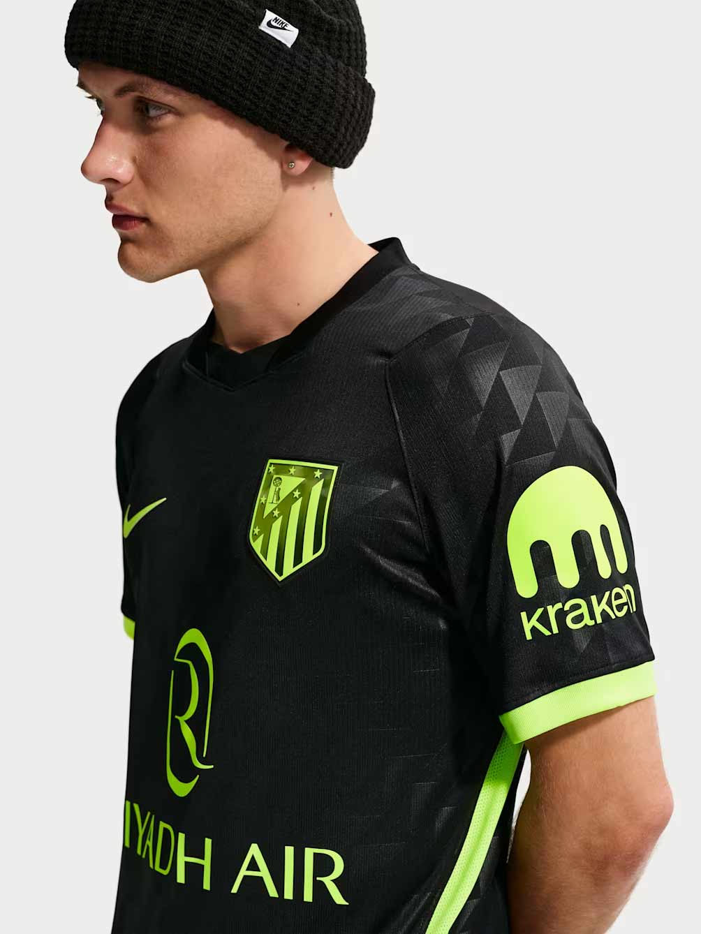 NIKE
