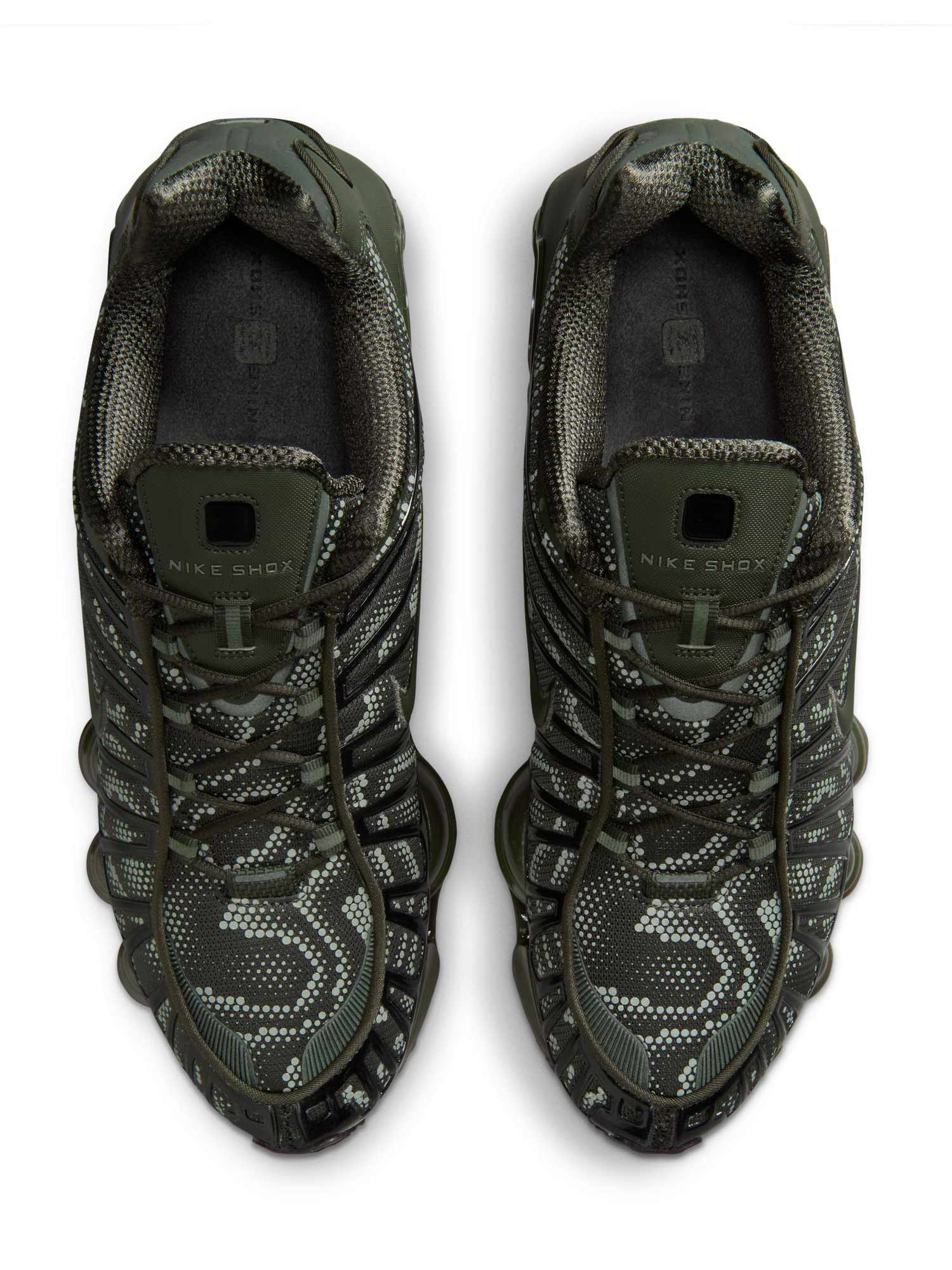 NIKE