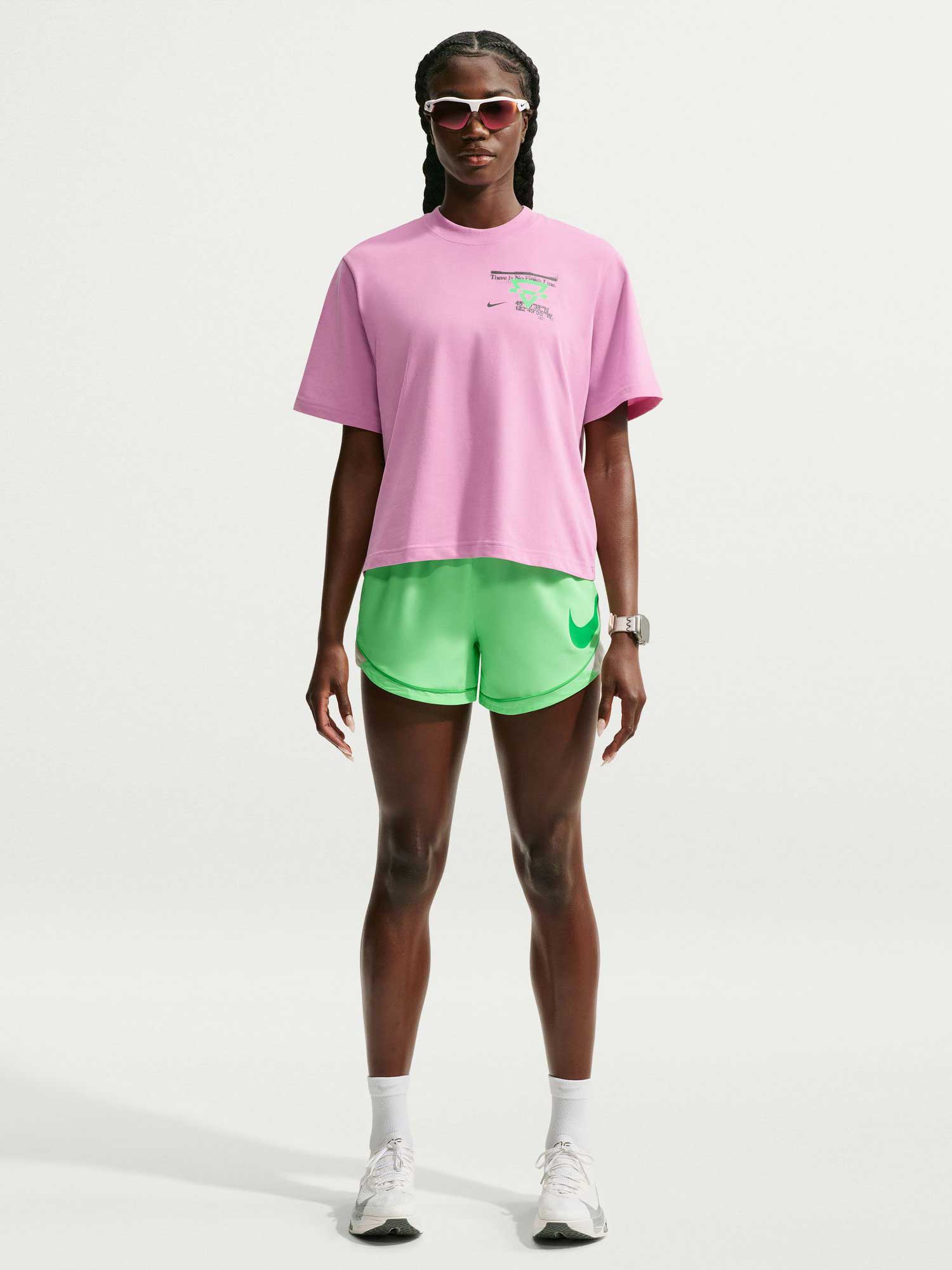 NIKE