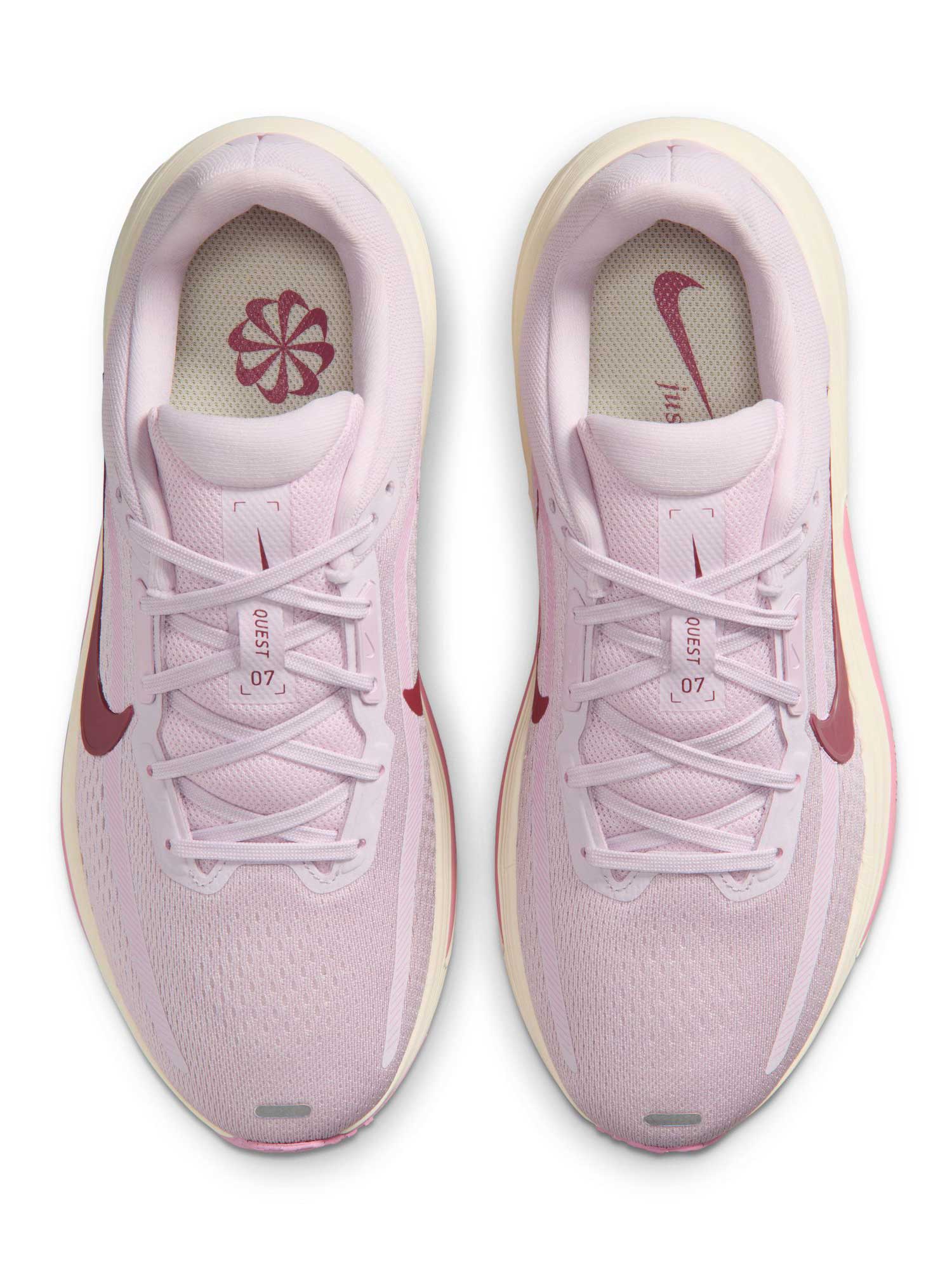 NIKE Обувки W QUEST 7