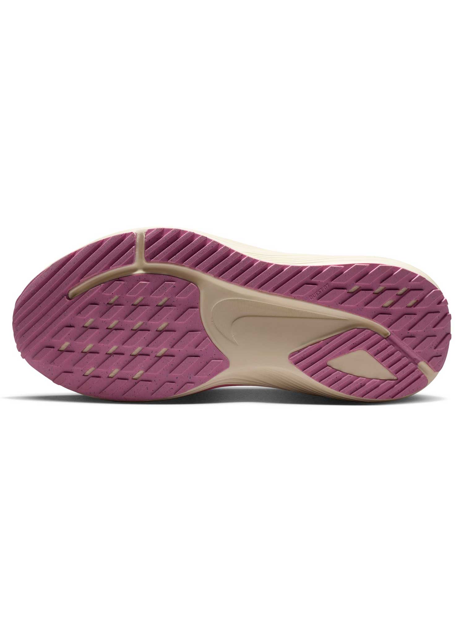 NIKE Обувки W QUEST 7