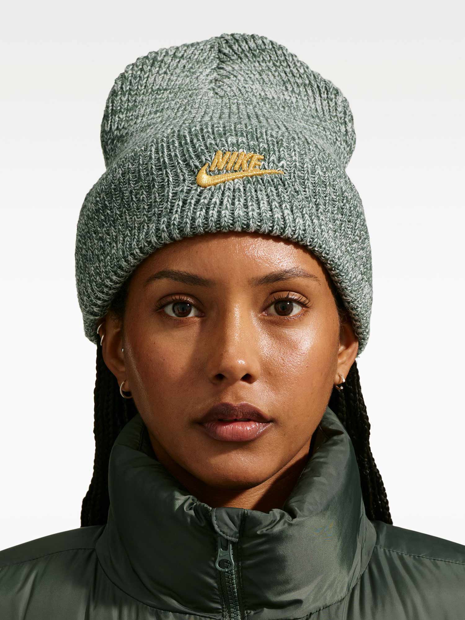 NIKE Шапка U NK PEAK BEANIE TC HOLIDAY
