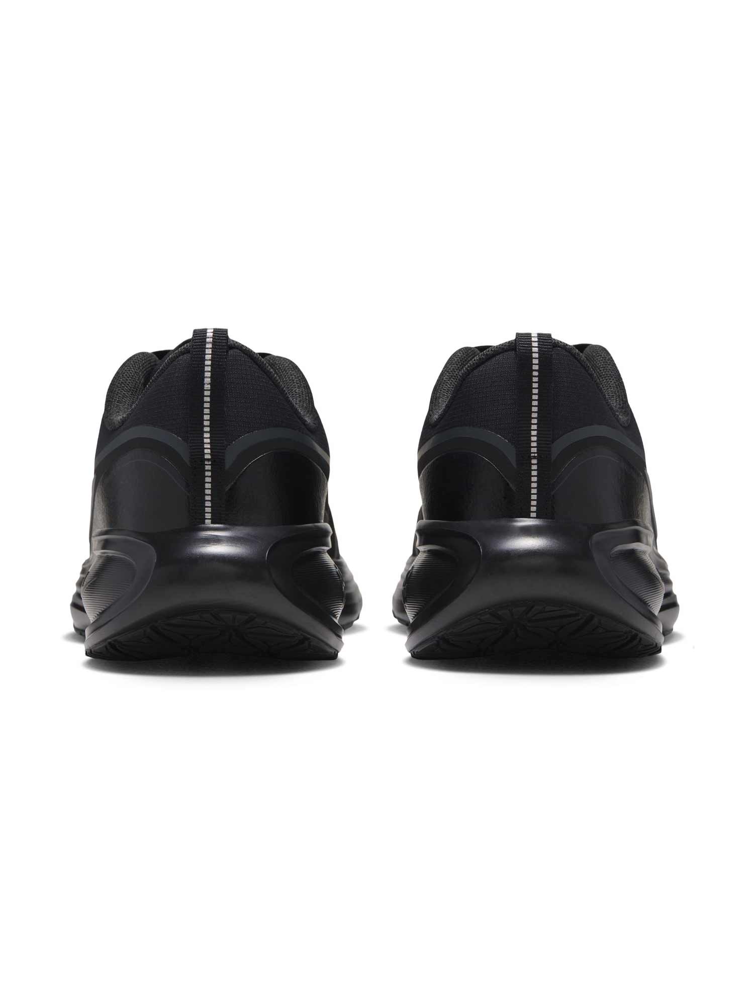 NIKE Обувки REVOLUTION 8 UTILITY