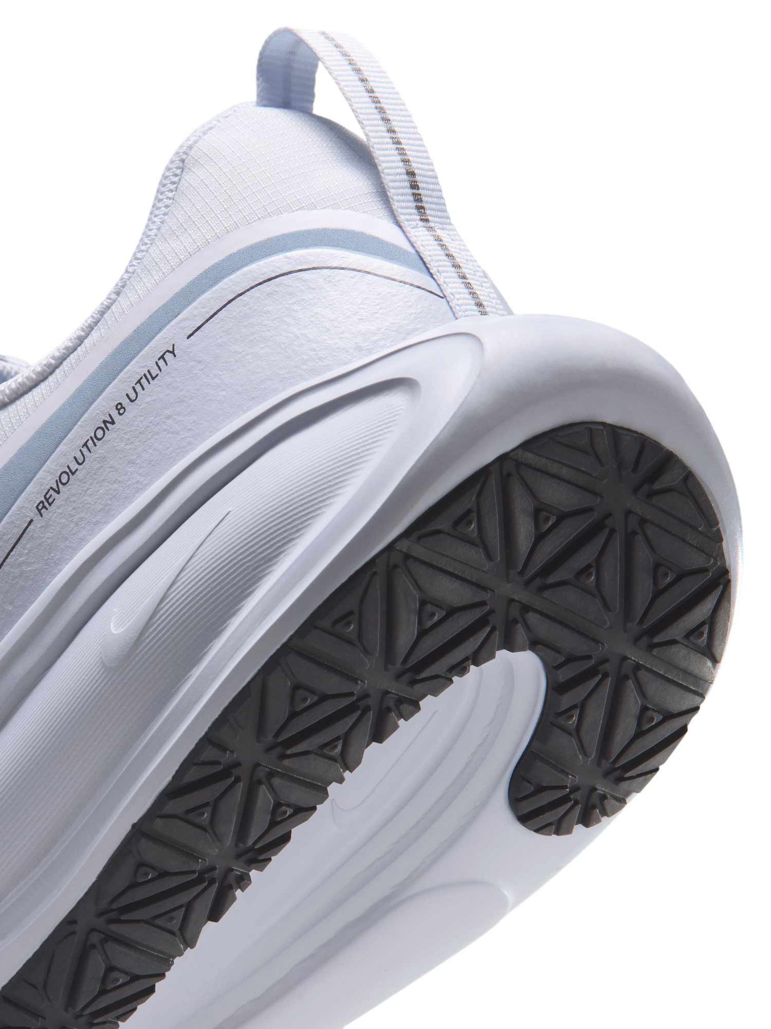 NIKE Обувки REVOLUTION 8 UTILITY