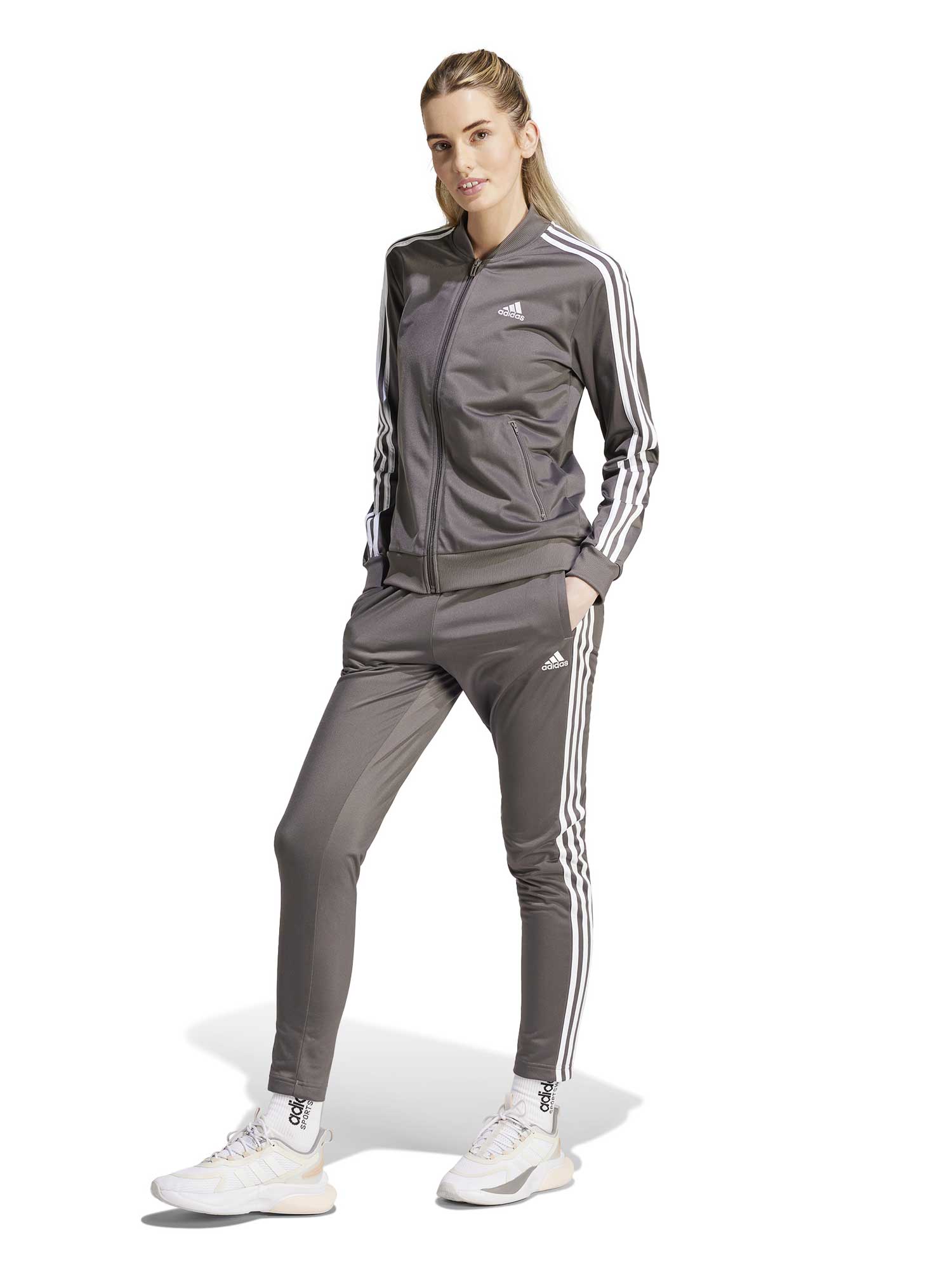 ADIDAS SPORTSWEAR Спортен екип