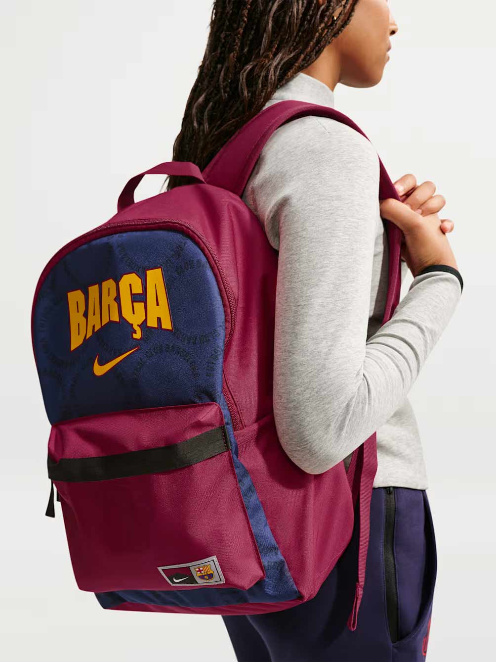 NIKE