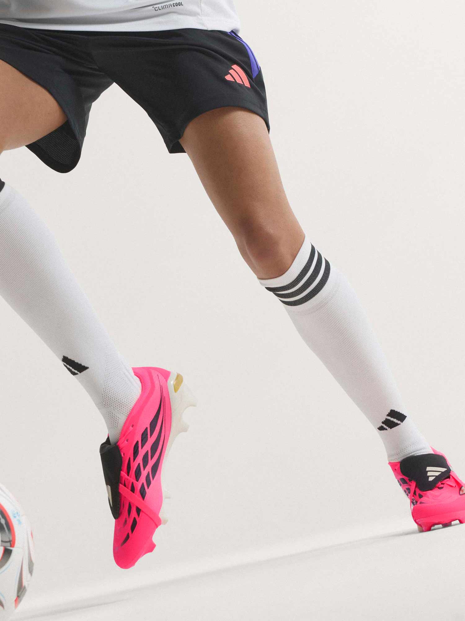 ADIDAS Обувки PREDATOR LEAGUE