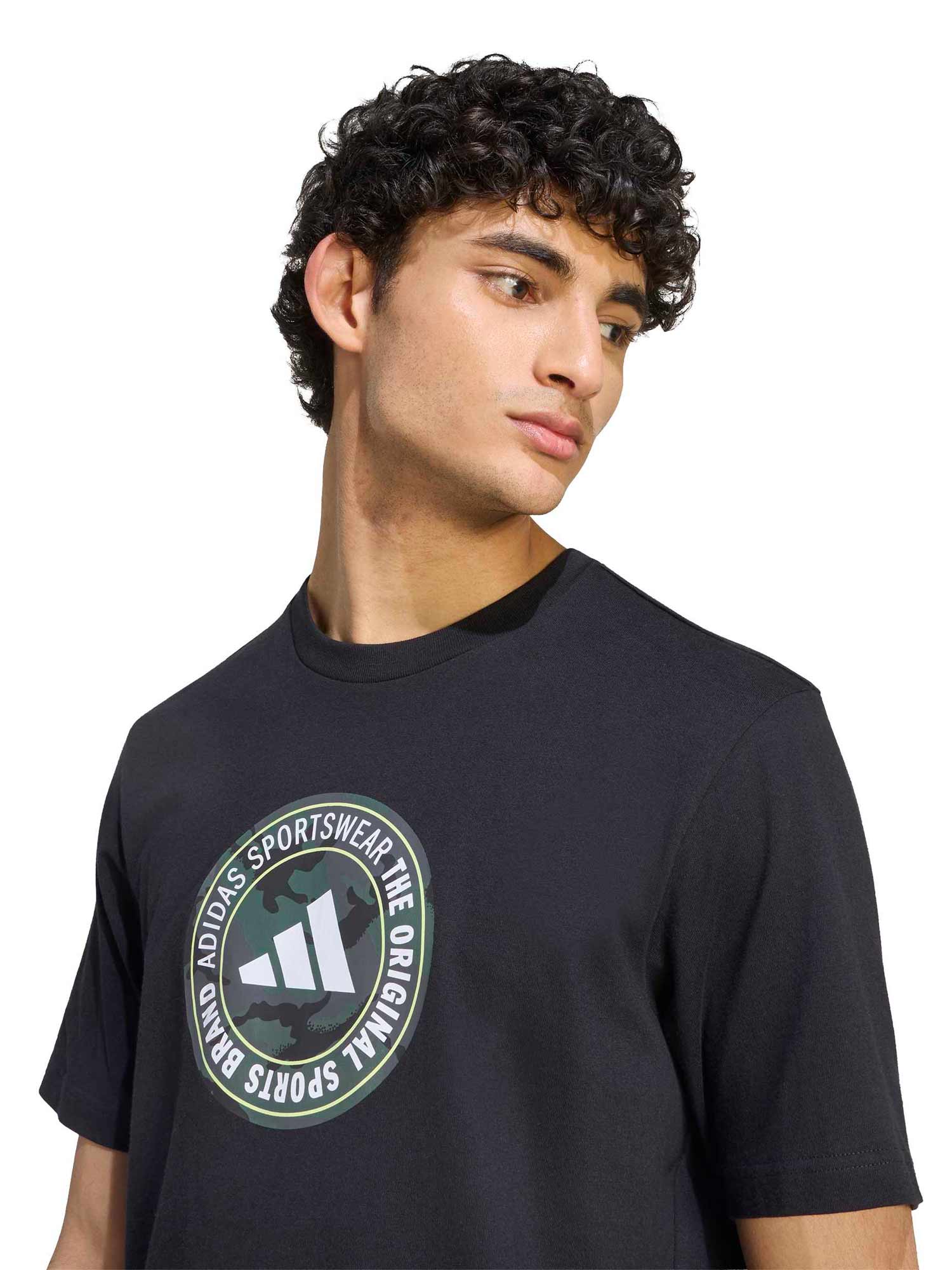 ADIDAS Тениска CAMO CIRCLE GRAPHIC T-SHIRT