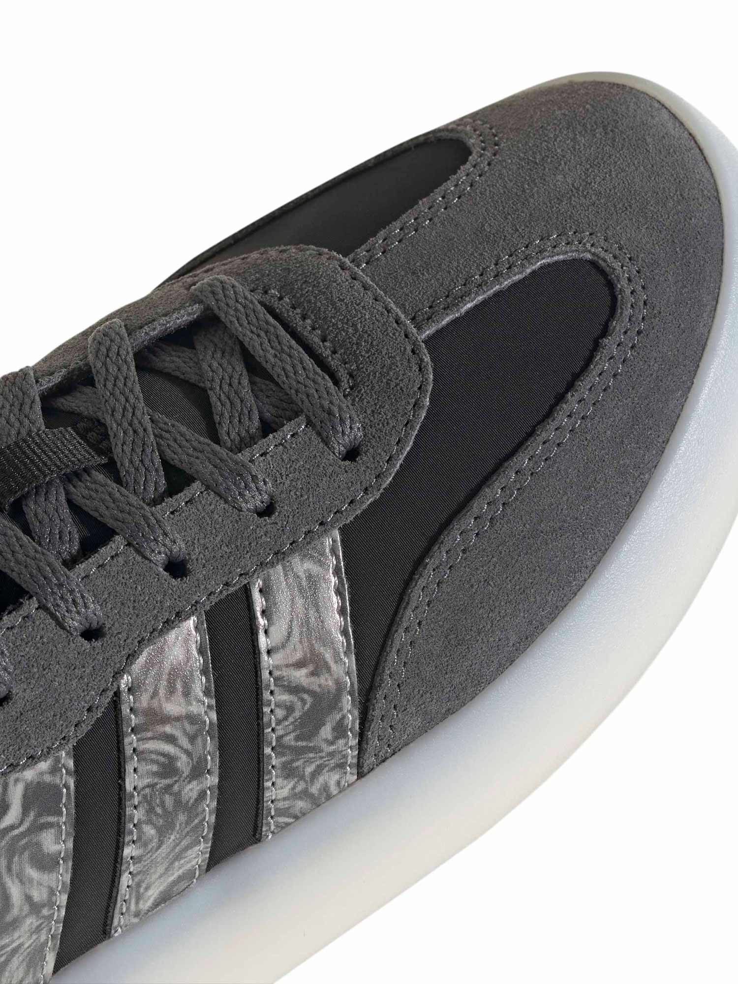 ADIDAS Обувки BARREDA DECODE