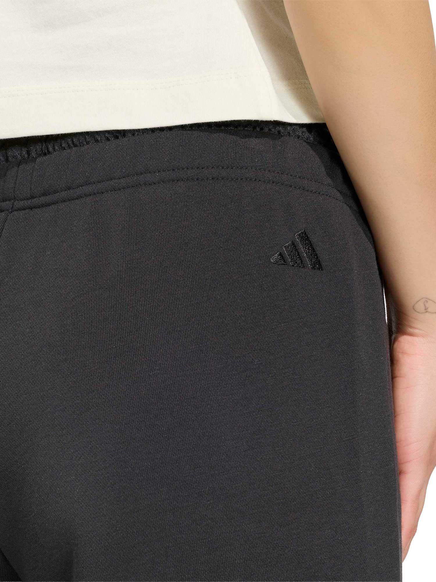 ADIDAS Спортно долнище Seasonal Essentials Satin Pants