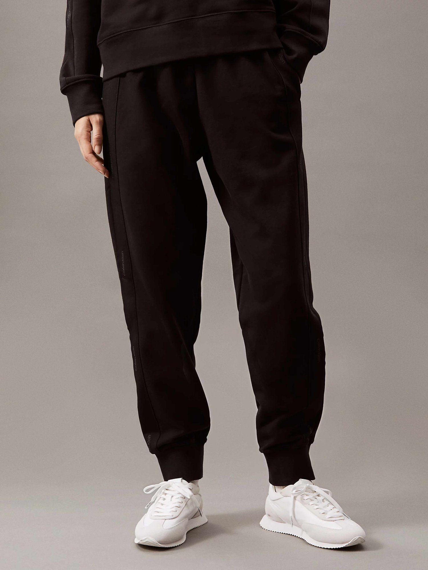 Pantaloni sport Pw