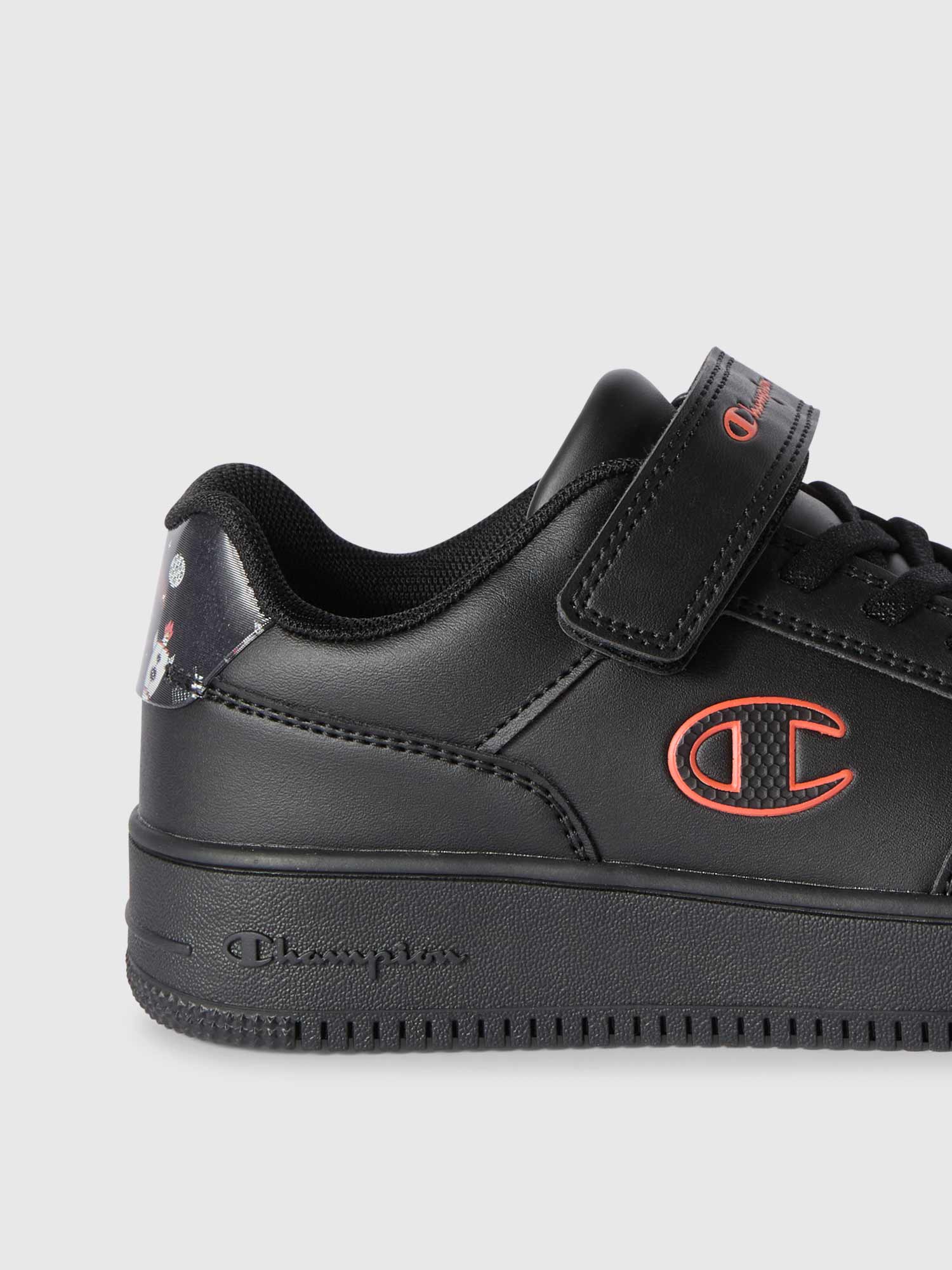 CHAMPION