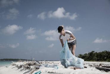 adidas и Parley for the Oceans: как се създават обувки от изхвърлени пластмасови бутилки