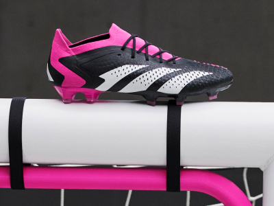 Футболните обувки adidas Predator Accuracy: покажи умения на терена