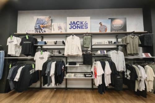 SPORT DEPOT Пловдив MEGA STORE